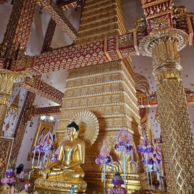 ไหว้พระทำบุญ พระธาตุหนองบัวแห่งเมืองอุบล