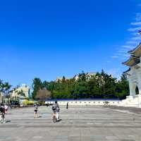 อนุสรณ์สถานเจียง ไคเชก