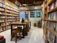 時光二手書店