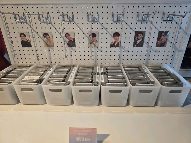 พาชม SEVENTEEN POP-UP IN BANGKOK