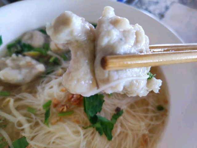 ปลากรายรสเด็ด ร้านเก่าแก่ 50 ปี สิงห์บุรี