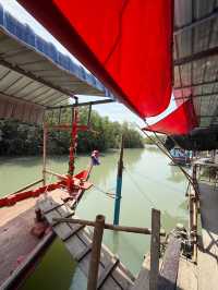 ร้านอาหารทะเล ริมป่าชายเลน บรรยากาศดี อร่อยด้วย