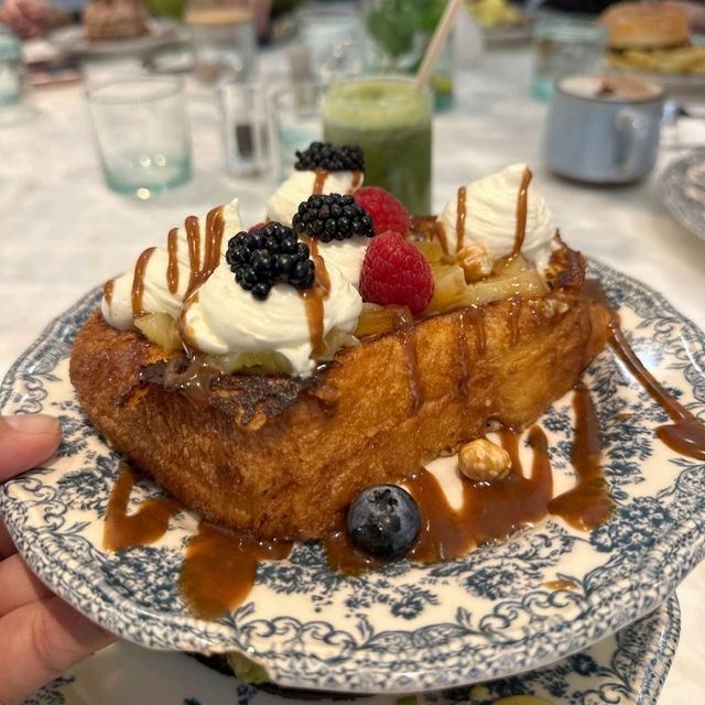 Delicious food and seine views
