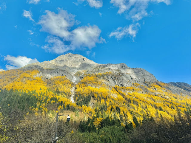 ภูเขา 4 ดรุณี (Siguniangshan, 四姑娘山) 🇨🇳