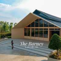 🌳☕️ คาเฟ่ไม้สไตล์โรงนาโมเดิร์น The Barnery สระบุรี