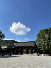 【奈良】初代天皇・神武天皇を祀る神社・橿原神宮