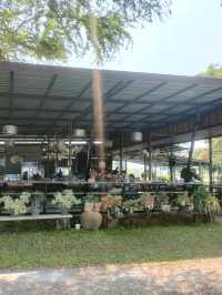 ร้านก๋วยเตี๋ยวเรือบรรยากาศดีในจังหวัดสุพรรณบุรี