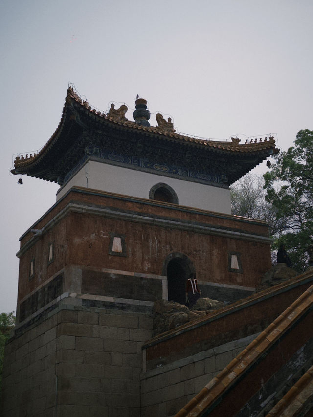 探索頤和園：北京的皇家園林瑰寶⛰️🚣