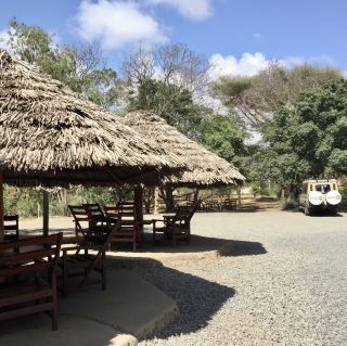 OLDONYO OROK ARTS｜A Rest Stop Where Culture Meets Nature