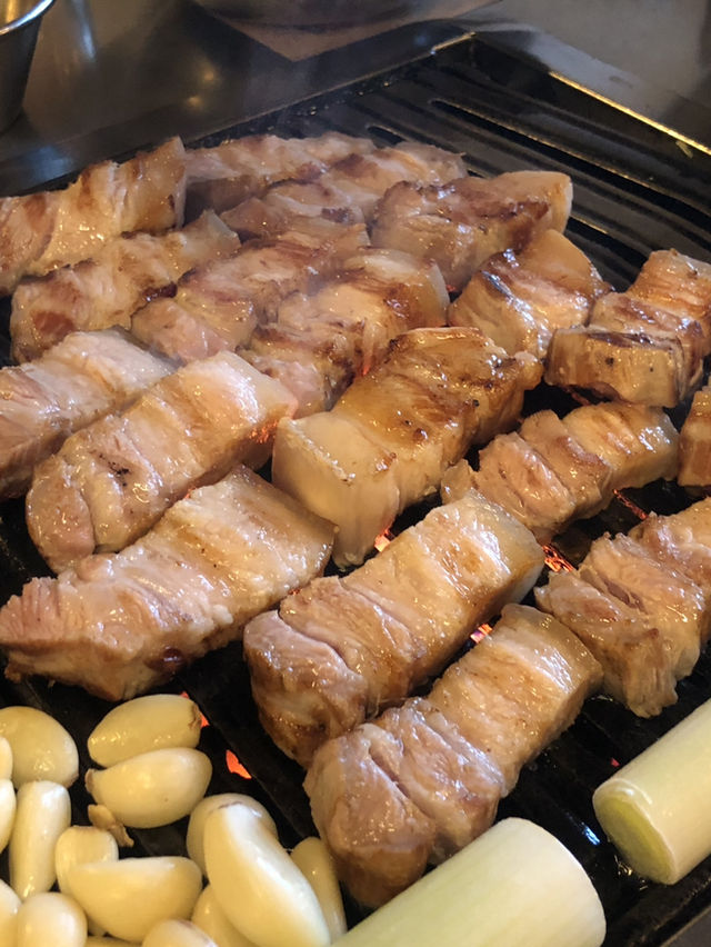🐷 서울 여행 필수! 금돼지식당 추천 이유