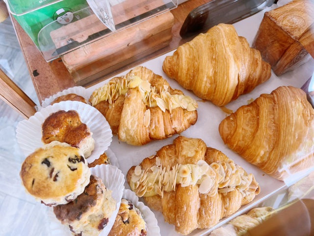 12cafe & bakery Ranong