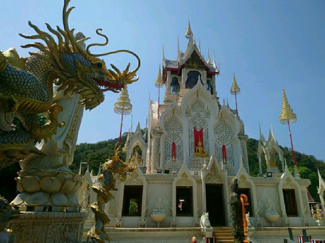 เที่ยว..วัดข่อย เมืองเพชรบุรี