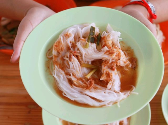 บุฟเฟ่ต์ไก่ตุ๋นมะระ 79 บาท