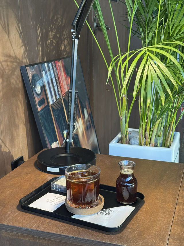 ☕️독서하기 좋은 카페2