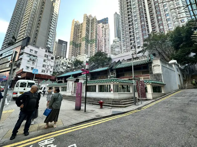 Man Mo Temple: A Historic Gem in the Heart of Hong Kong