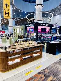 “A Luxe Shopping Haven for Travellers”