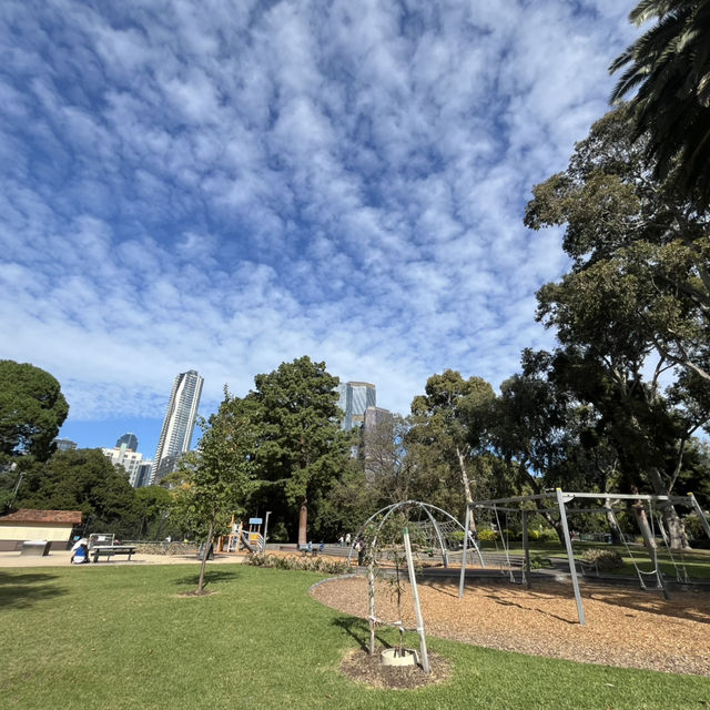 🇦🇺🐨 女生獨遊墨爾本入住酒店不可怕！空間感十足又安全的酒店✨舒服到不想出門🥹