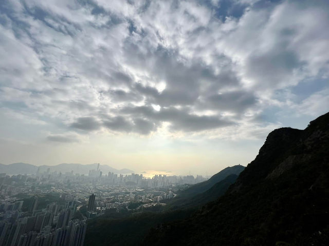 🗺️**探索獅子山頂**🗺️
