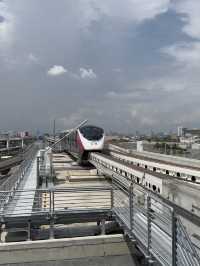 รถไฟฟ้าสายสีชมพู