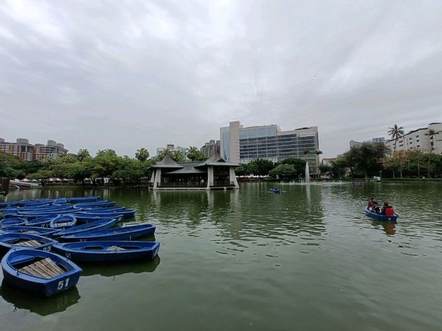 鬧中取靜的時光綠洲，台中公園漫遊。