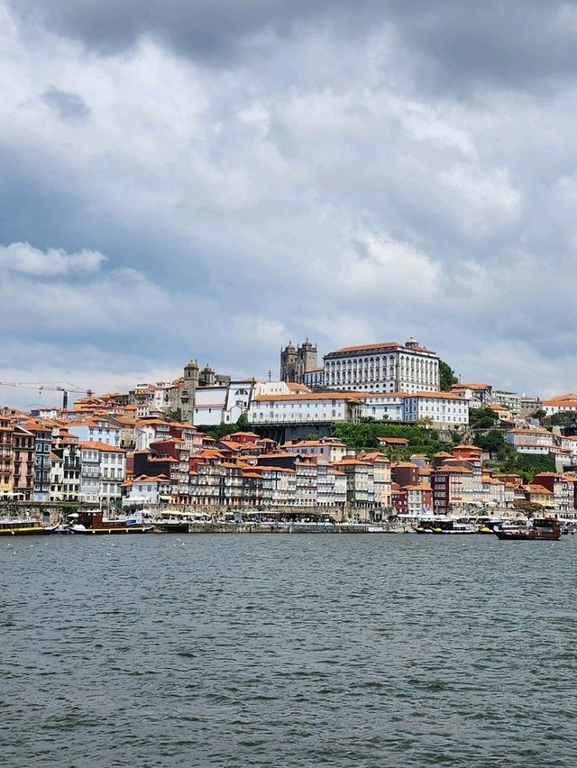Porto - A scenic little town in Portugal