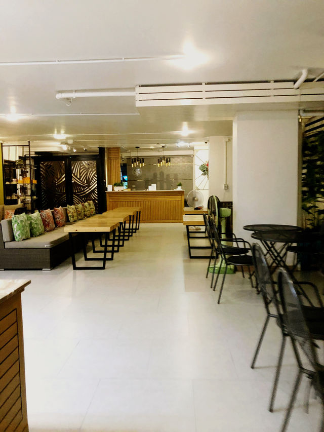🌿 Bangkok Saran Poshtel（バンコク・サラン・ポシュテル）