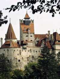 Bran Castle – The Legendary Gateway to Transylvania
