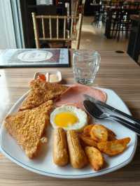 Big Breakfast & Sweet Endings