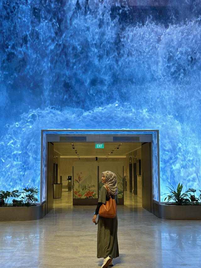 Jewel Changi Airport: The Only Airport That’ll Make You Miss Your Flight… ON PURPOSE. 