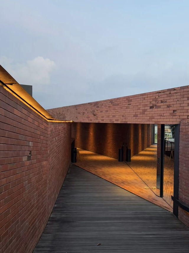  Modern Minimalism and Cultural Immersion at Titik Dua Bali