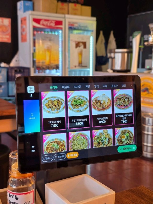 깔끔한 분위기의 제천 일식 맛집.