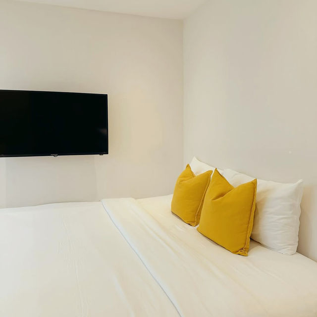 A Vibrant Stay with Contemporary Comfort