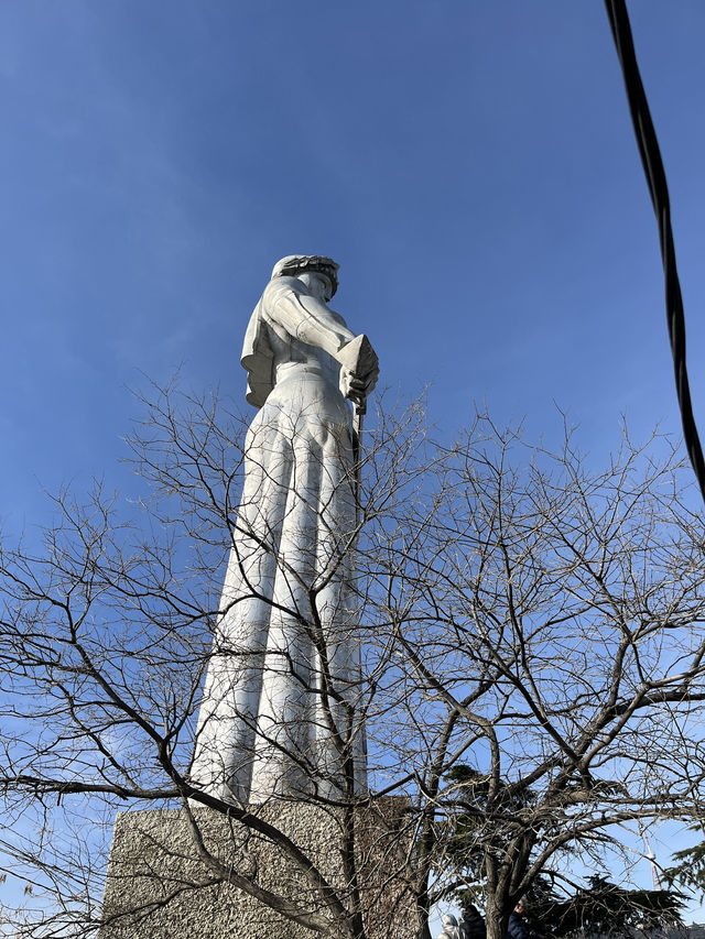 Tbilisi Travel Guide: From Historic Landmarks to Hidden Gems