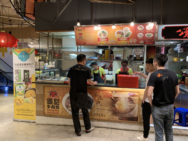 🍽️ Malaysia’s Culinary Gems Under One Roof – Lot 10 Hutong Food Court