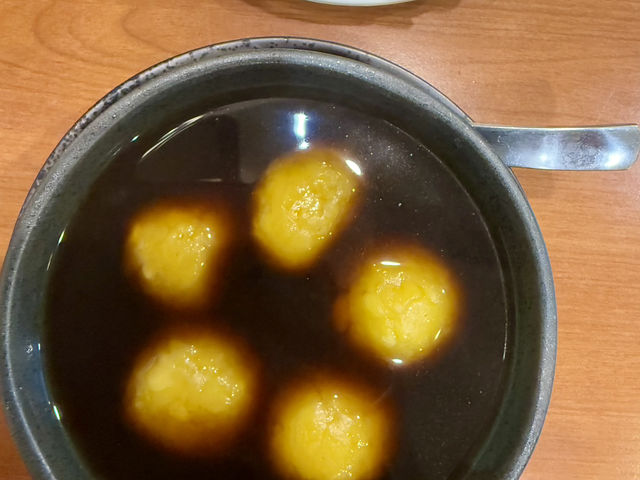 漢神百貨旁巷內最夯的（龍袍湯包）非吃不可的美食