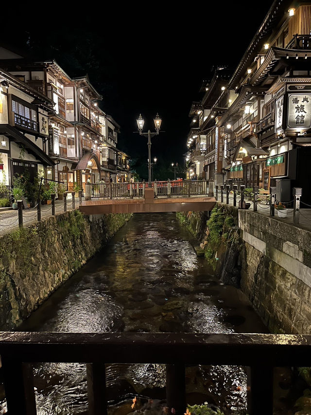 銀山温泉