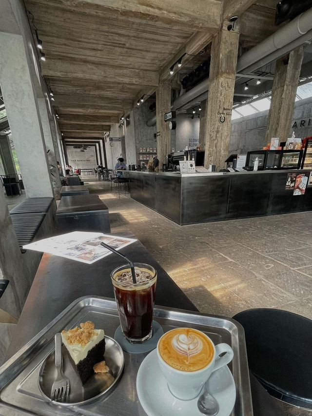 The Baristro At Train Station