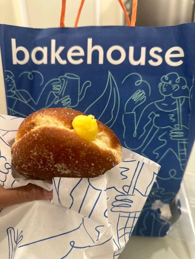 Bakehouse สาขาเซ็นทรัล – ทาร์ตไข่ในตำนานที่ต้องลอง