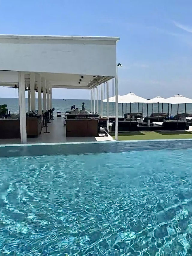 Oceanside beach club หัวหิน 🌊