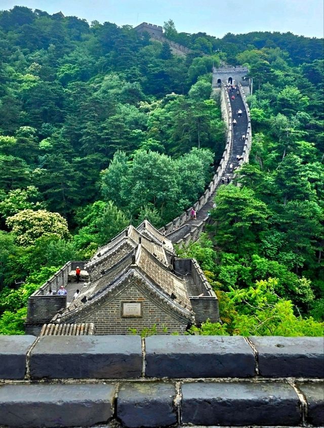 A Scenic Stretch of History : The Mutianyu Great Wall