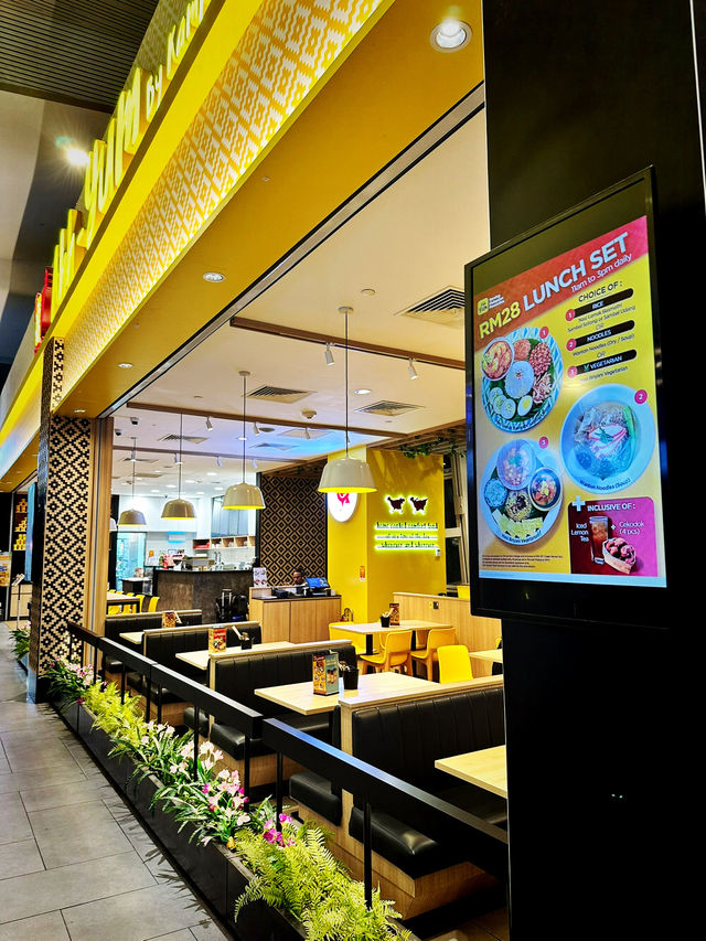 A Taste of Home Before Takeoff – Ahh-Yum by Kampong Kravers at KLIA2