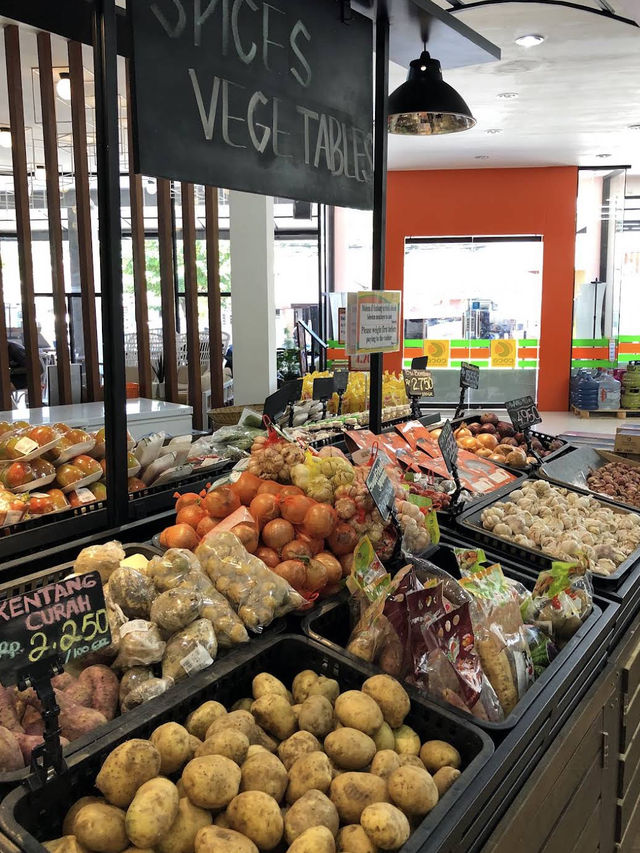 🛒 Coco Supermarket Jimbaran – 여행자에게 딱 좋은 슈퍼
