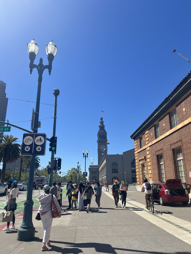 🏛️ Ferry Building + Bay Bridge – เดินช้าๆ ริมอ่าว