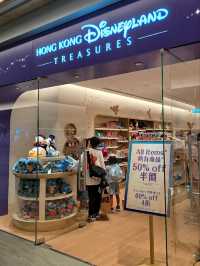 Hong Kong Disneyland Treasures สวรรค์ของแฟนดิสนีย์