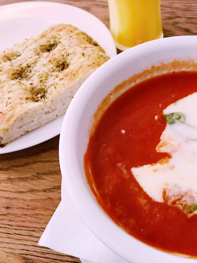 🍝 Amsterdam Dam Square周辺で見つけた、気取らないイタリアン時間 🍝 Amsterdam Dam Square周辺で見つけた、気取らないイタリアン時間