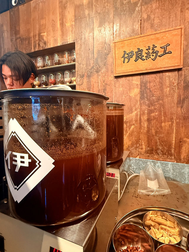 東京|百年漢方組成的潮牌可樂 伊良可樂怎麼抓住遊客的心 東京|百年漢方組成的潮牌可樂 伊良可樂怎麼抓住遊客的心