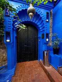 Wandering the Blue Streets of Chefchaouen