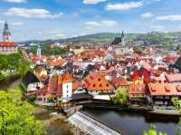 Cesky Krumlov….ล่องเรือผ่านเมืองเก่า 