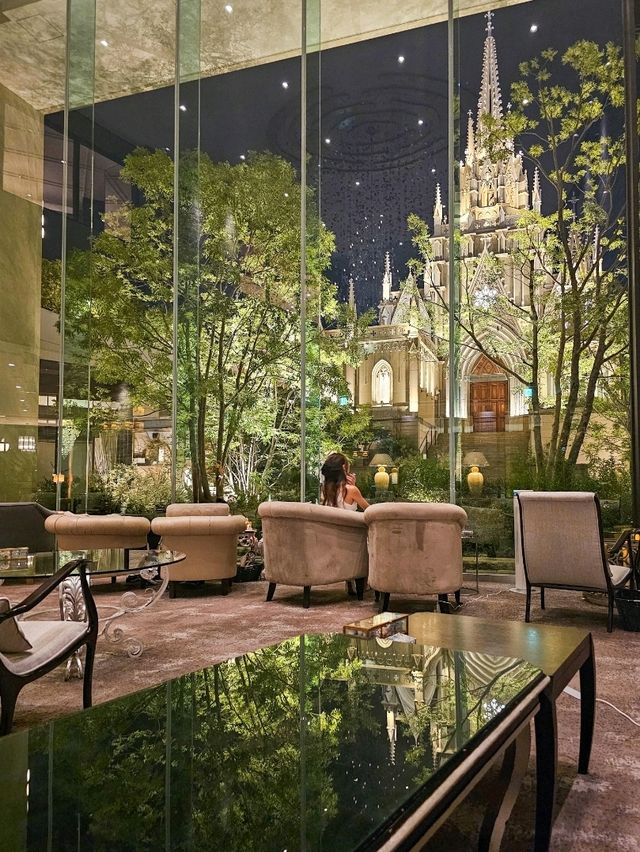 大人の夜を彩る、ニューヨークラウンジ🍸
