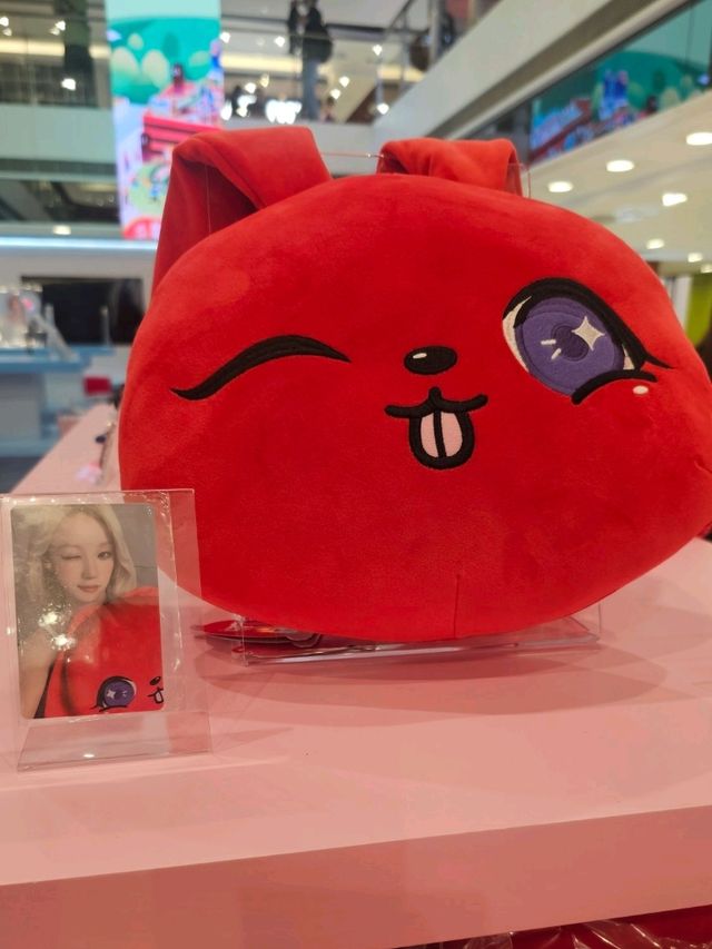 i-dle成員YUQI首個香港快閃店登場!